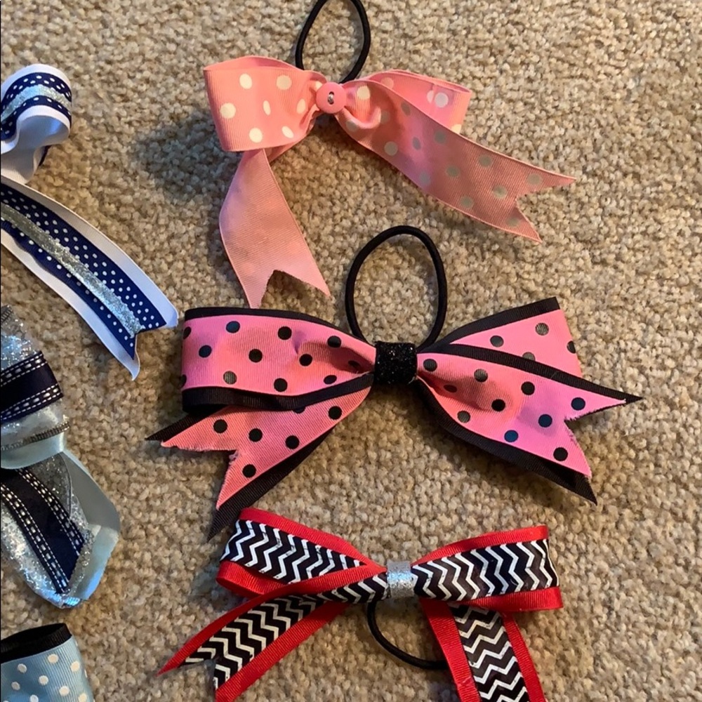 Bows!!!! - Picture 6 of 8